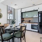 Elegant 2Br In Collective 2