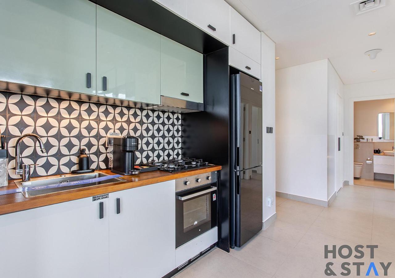 Apartment Elegant 2br In Collective 2 Dubai